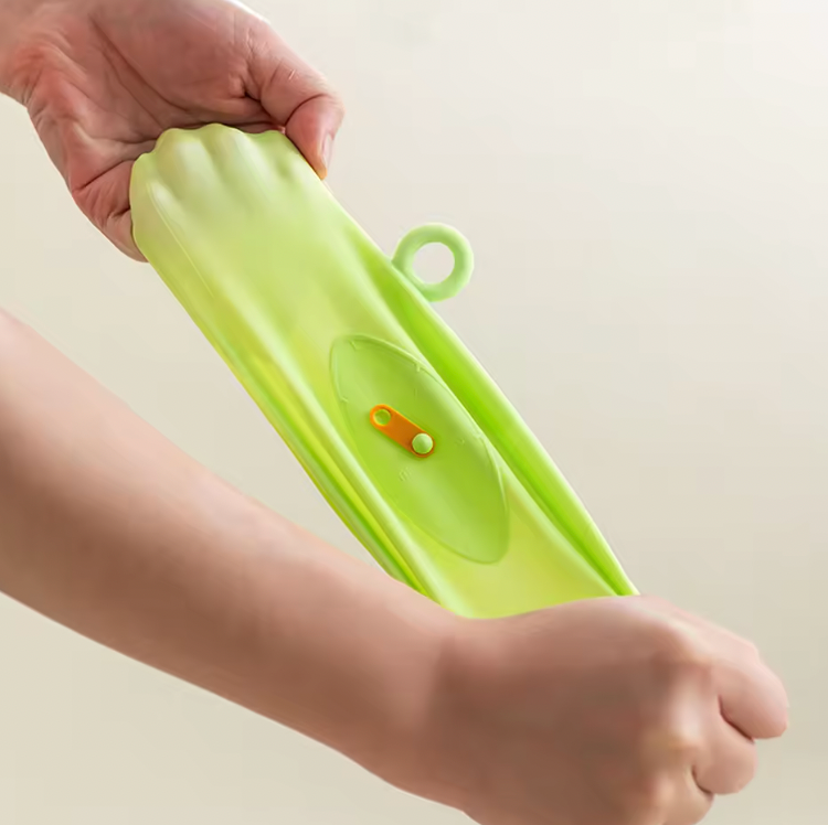 Fresh-keeping silicone lid